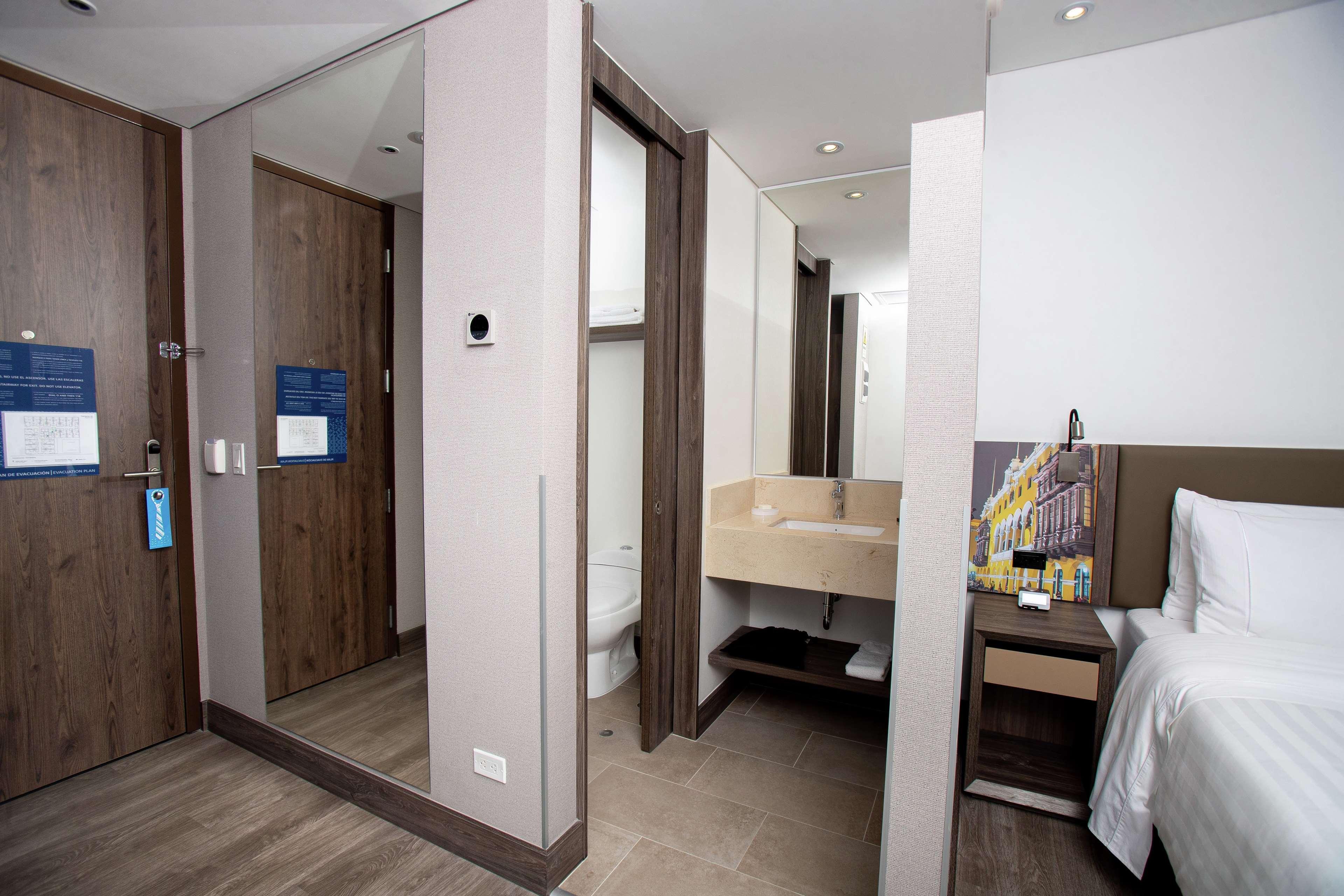 Hampton By Hilton Lima San Isidro Hotel Bagian luar foto