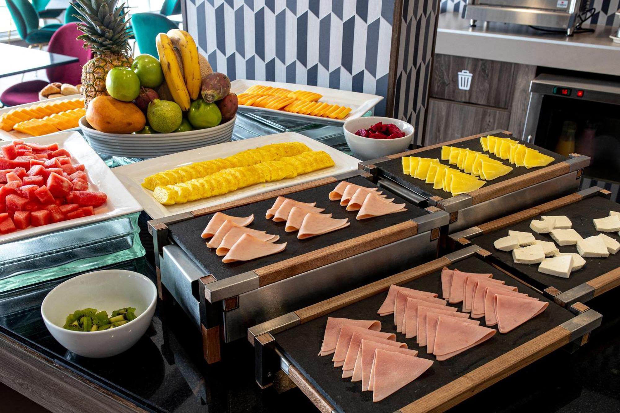 Hampton By Hilton Lima San Isidro Hotel Bagian luar foto