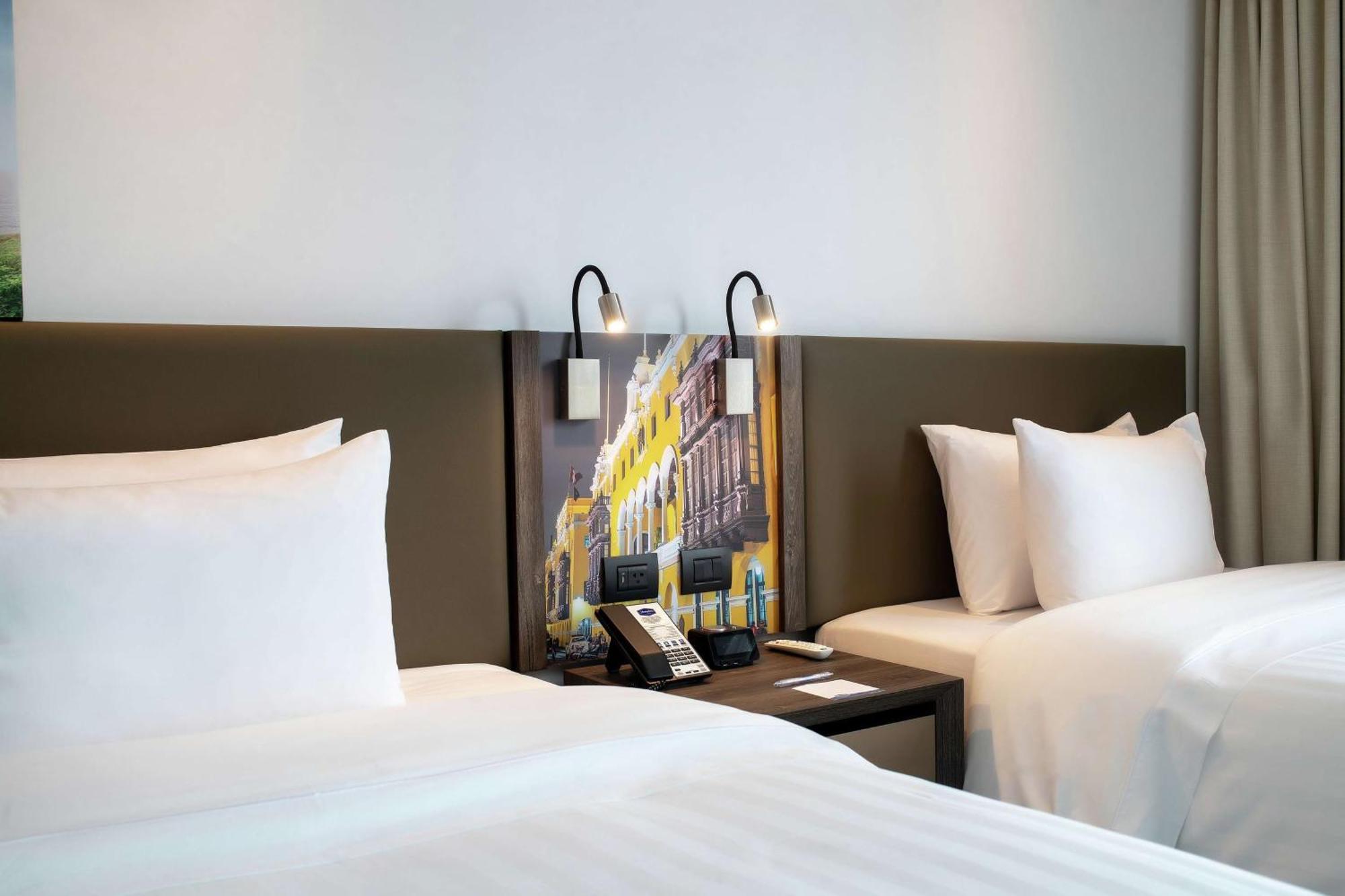 Hampton By Hilton Lima San Isidro Hotel Bagian luar foto