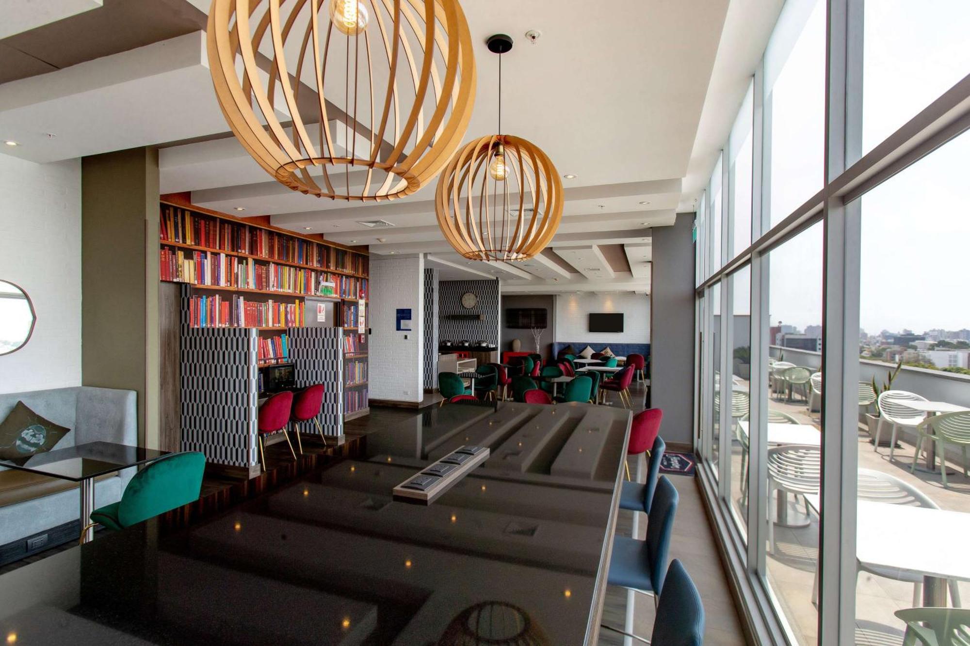 Hampton By Hilton Lima San Isidro Hotel Bagian luar foto